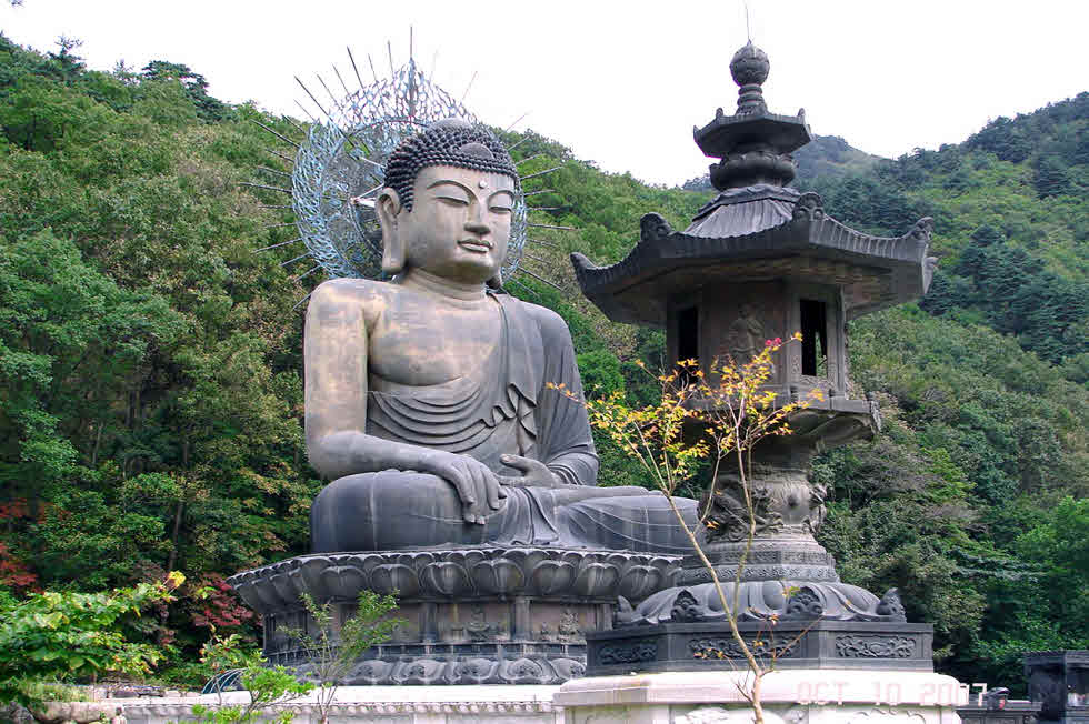 Sinheungsa Temple (Seoraksan) 설악산 신흥사 – Rye Tour, a specialized travel  agency in Korea